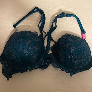 PINK Front Close Push-up Bra